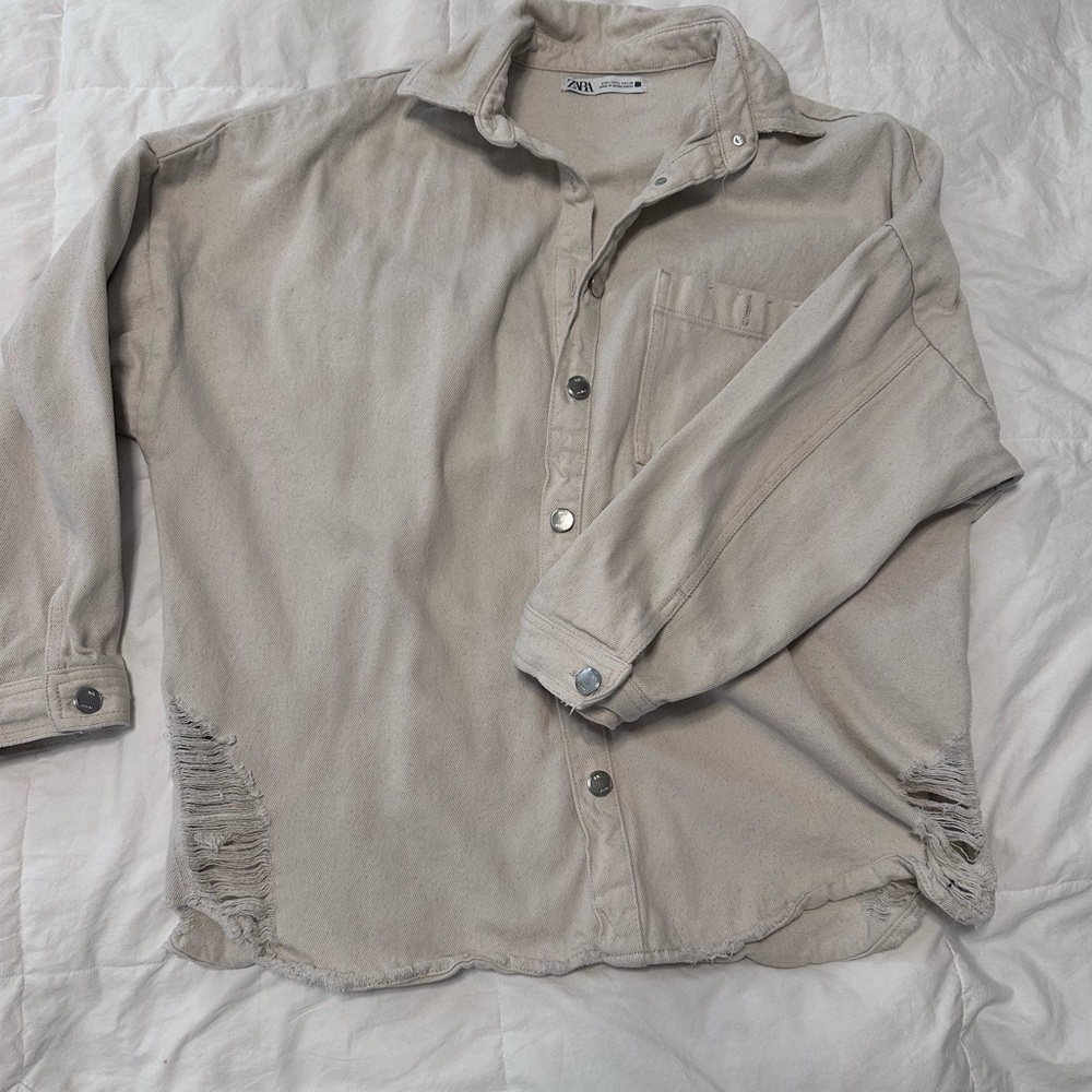 Women’s beige baggy Zara jacket
